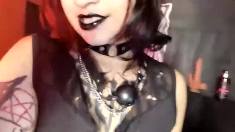 Annie online show from 02-19-26, 10:06