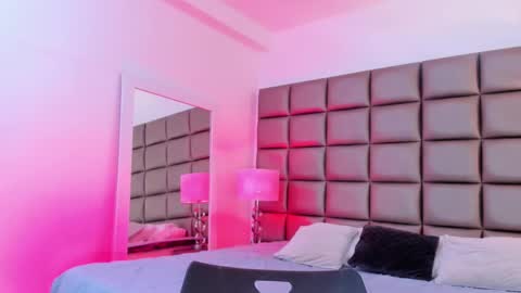 Snapshot of annyhizzle chatting on 01-03-25, 09:47 online show from 01-03-25, 09:47