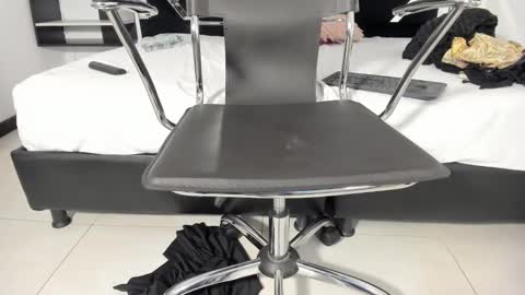 Anny online show from 02-08-25, 11:02