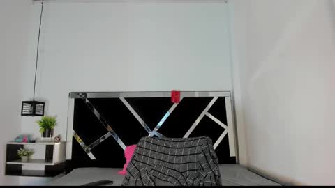 Anny online show from 03-07-25, 08:44