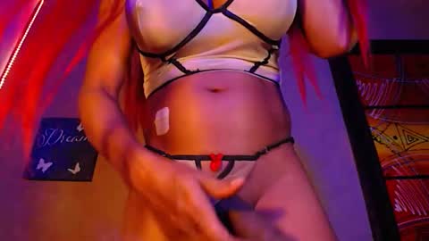 Snapshot of annysheby chatting on 02-14-25, 10:38 AnnySheby online show from 02-14-25, 10:38