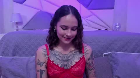 Snapshot of annythomsonn chatting on 12-06-24, 11:57 AnnyT online show from 12-06-24, 11:57