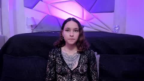 Snapshot of annythomsonn chatting on 12-29-24, 08:37 AnnyT online show from 12-29-24, 08:37