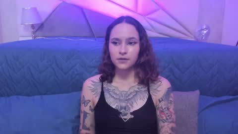 Snapshot of annythomsonn chatting on 01-03-25, 12:00 AnnyT online show from 01-03-25, 12:00