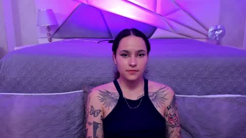 Snapshot of annythomsonn chatting on 01-15-25, 10:13 AnnyT online show from 01-15-25, 10:13