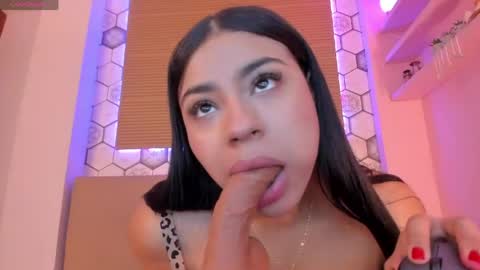 Snapshot of annytorres chatting on 04-25-26, 12:41 Gaby online show from 04-25-26, 12:41