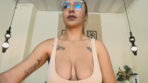 AnnyXhot online show from 06-02-26, 11:12