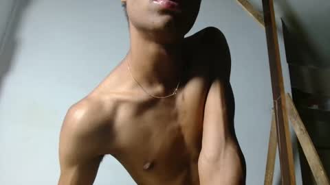 anonimo510968 online show from 01-15-26, 05:01