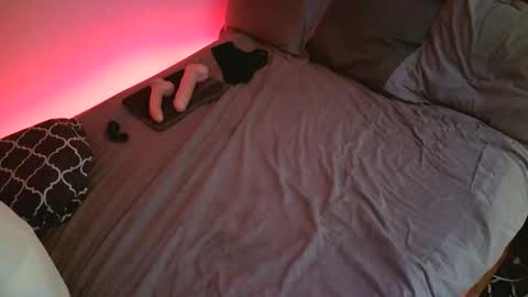 Snapshot of anonymous_fantasy_4u chatting on 11-17-25, 06:52 Anonymous Fantasy 4U online show from 11-17-25, 06:52