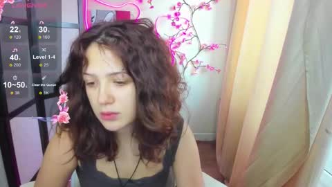 Snapshot of anora_millerr chatting on 11-20-25, 08:03 Anora online show from 11-20-25, 08:03