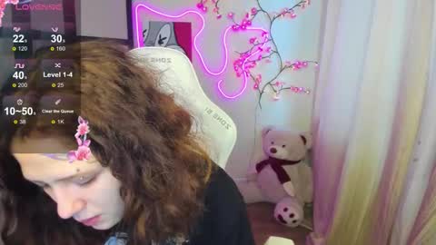 Snapshot of anora_millerr chatting on 11-23-25, 08:03 Anora online show from 11-23-25, 08:03