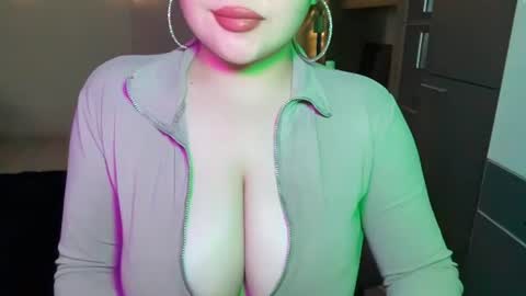 Snapshot of anora_sunny chatting on 06-14-26, 04:20 Any online show from 06-14-26, 04:20