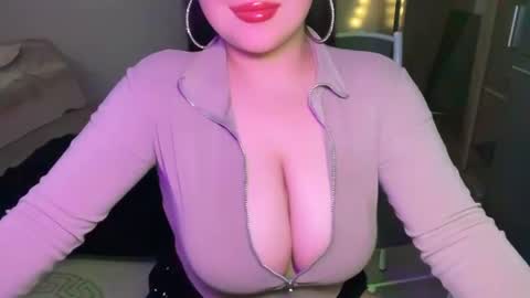 Snapshot of anora_sunny chatting on 06-27-26, 07:52 Any online show from 06-27-26, 07:52