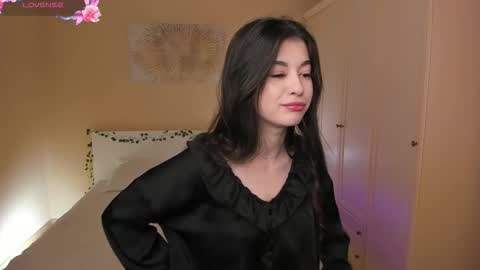 Snapshot of anorabodyys chatting on 01-31-26, 09:35 Anora Emma online show from 01-31-26, 09:35