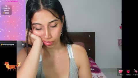 Snapshot of ant_53 chatting on 11-19-25, 11:16 Ant 53 online show from 11-19-25, 11:16