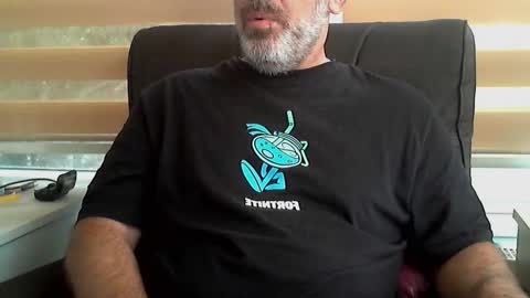 Snapshot of antheris chatting on 09-15-25, 11:10 antheris online show from 09-15-25, 11:10