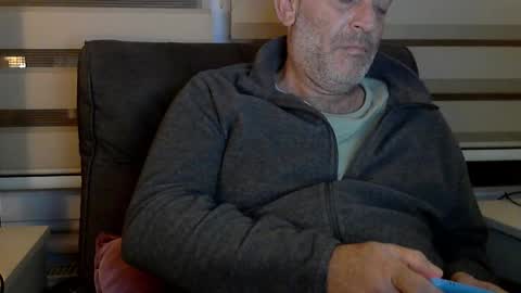 Snapshot of antheris chatting on 09-27-25, 06:35 antheris online show from 09-27-25, 06:35