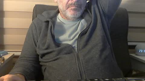 Snapshot of antheris chatting on 02-21-26, 08:10 antheris online show from 02-21-26, 08:10