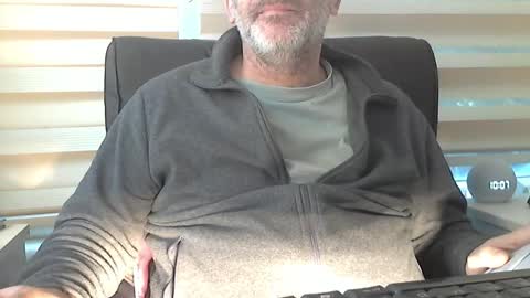 Snapshot of antheris chatting on 02-25-26, 07:07 antheris online show from 02-25-26, 07:07