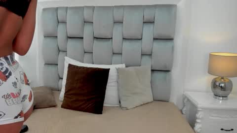 Anthonela online show from 11-25-25, 11:43