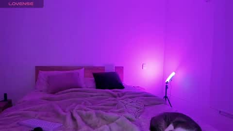 Anthonela online show from 04-16-26, 01:50