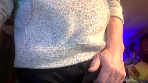 Snapshot of anthony_whitestallion chatting on 02-08-25, 08:32 Anthony online show from 02-08-25, 08:32