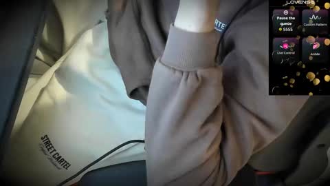 Snapshot of anthonyloveseks chatting on 12-05-25, 05:53 Anthony online show from 12-05-25, 05:53