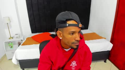 Snapshot of anthoy_wayans chatting on 01-23-25, 12:25 online show from 01-23-25, 12:25