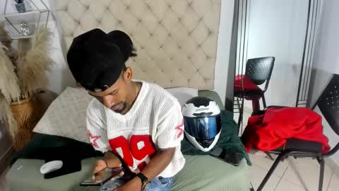 Snapshot of anthoy_wayans chatting on 09-25-25, 11:52 online show from 09-25-25, 11:52