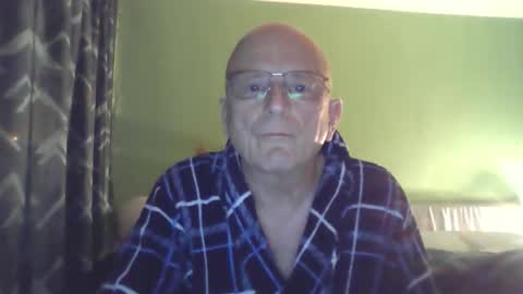 antmatt2025 online show from 10-19-25, 04:57