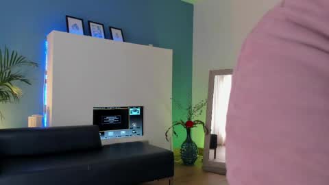 Snapshot of anto_thompson chatting on 05-25-26, 07:09 Antonella online show from 05-25-26, 07:09