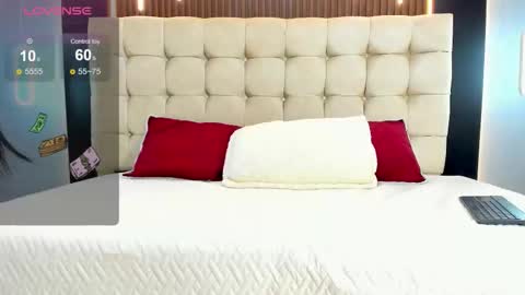 Snapshot of antonella06_ chatting on 02-26-26, 02:16 .. .. online show from 02-26-26, 02:16