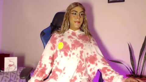 Antonella online show from 11-07-25, 03:39