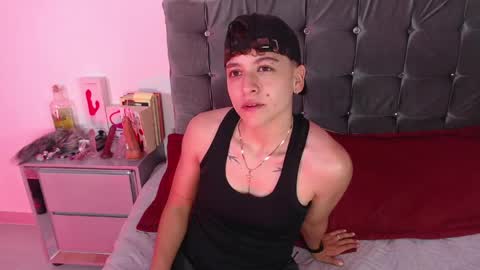 Snapshot of antonella_cruz02 chatting on 05-28-26, 03:15 anto ford02 online show from 05-28-26, 03:15