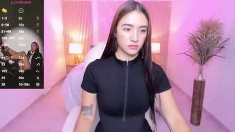  Antonella Grayy  online show from 12-22-25, 11:07