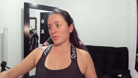 Snapshot of antonella_naughty1 chatting on 03-07-25, 10:32 antonella online show from 03-07-25, 10:32