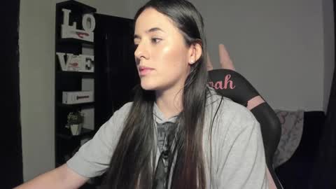 Snapshot of antonella_naughty1 chatting on 09-22-25, 07:49 antonella online show from 09-22-25, 07:49