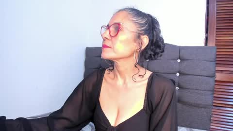 Snapshot of antonella_rizzo01 chatting on 05-06-26, 10:48 antonella_rizzo01 online show from 05-06-26, 10:48