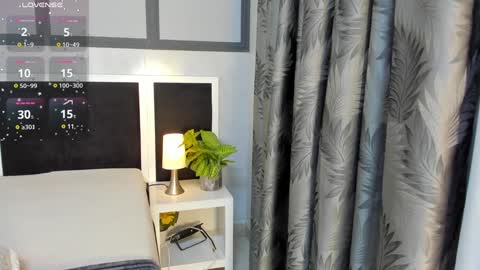 Snapshot of antonellaa_gomez chatting on 01-15-25, 10:27 Antonellaa online show from 01-15-25, 10:27