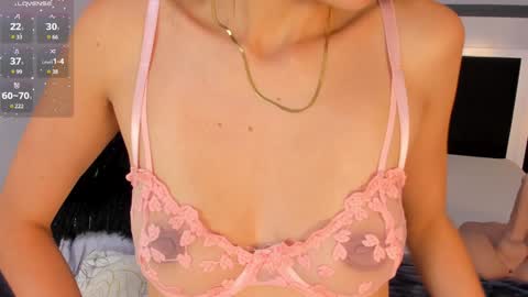 Snapshot of antonellaa_gomez chatting on 01-21-25, 01:43 Antonellaa online show from 01-21-25, 01:43