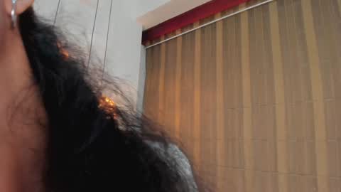 Snapshot of antonellahall_ chatting on 02-04-25, 12:11 AntonellaHall online show from 02-04-25, 12:11