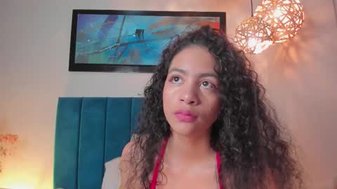 Snapshot of antonellahall_ chatting on 11-05-25, 12:05 AntonellaHall online show from 11-05-25, 12:05