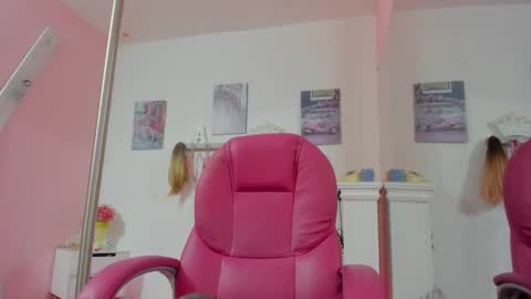 ANTONELLA online show from 02-10-25, 01:44