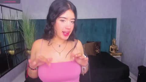 A N T O N I A online show from 04-08-26, 11:21