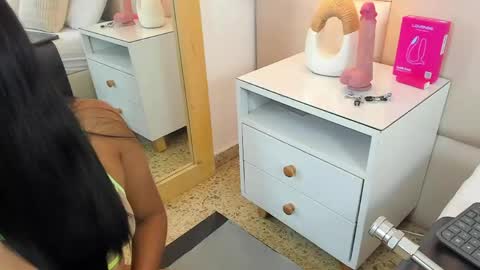 Antonia online show from 04-20-26, 12:08