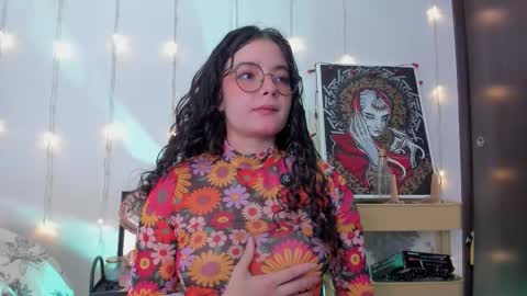 Antonia online show from 12-21-25, 02:30