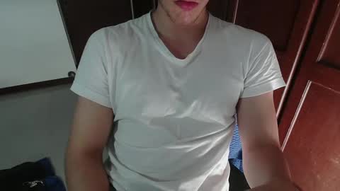 Snapshot of antonio_ricci chatting on 09-09-25, 06:18 antonio_ricci online show from 09-09-25, 06:18