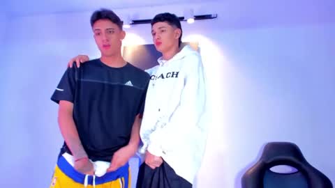 Snapshot of antoniomancinin chatting on 10-24-25, 06:10 brendan and stiiven online show from 10-24-25, 06:10