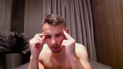 HI My name is Antonio online show from 03-25-26, 08:04