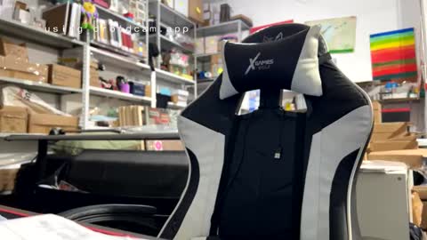 Snapshot of antonyo696969 chatting on 11-28-25, 12:19 antonyo6969 online show from 11-28-25, 12:19